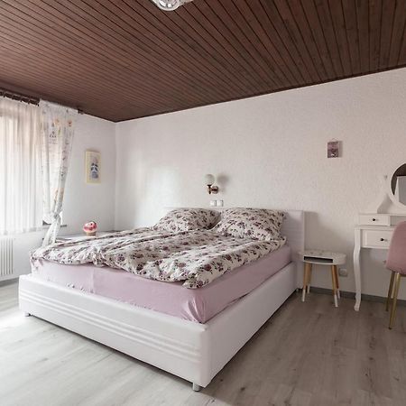 Family Apartment Nakiteya Ljubljana Luaran gambar